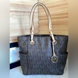 SOLD Michael Kors Large Purse /Handbag /Shoulder Bag